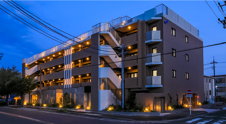 Facade/night