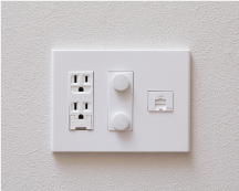 マルチメディアコンセント