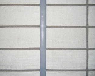 ひび割れが生じにくい誘発目地